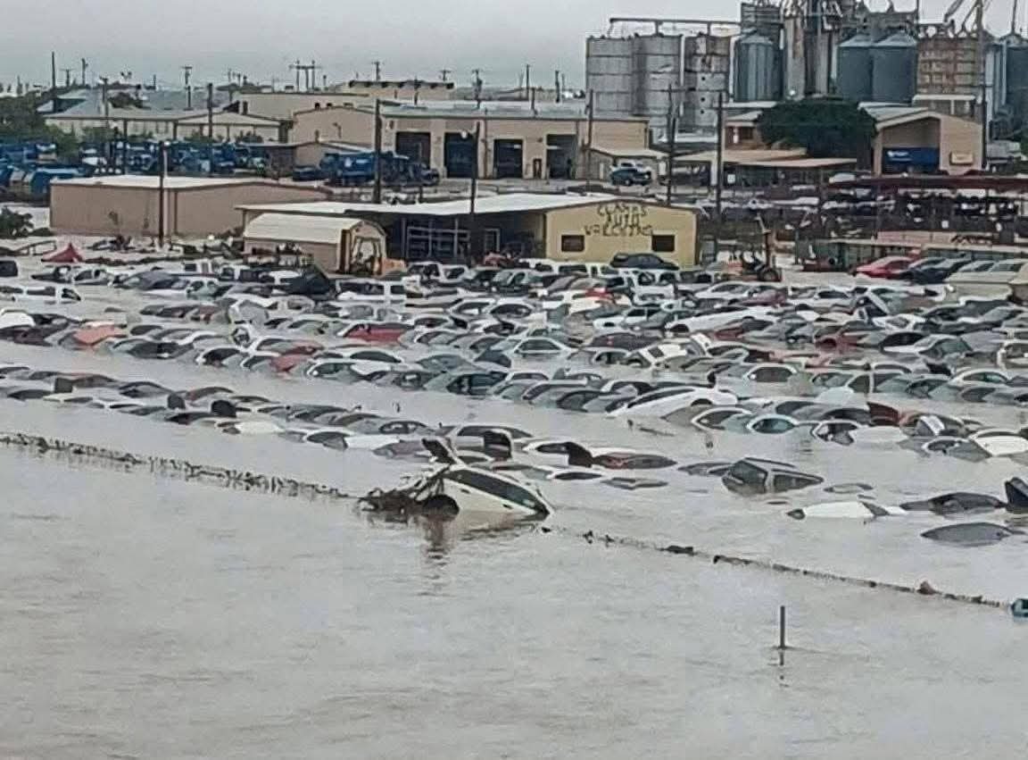 Banjir bandang menewaskan 67 orang di Texas, Amerika Serikat. (X@DambaanA)